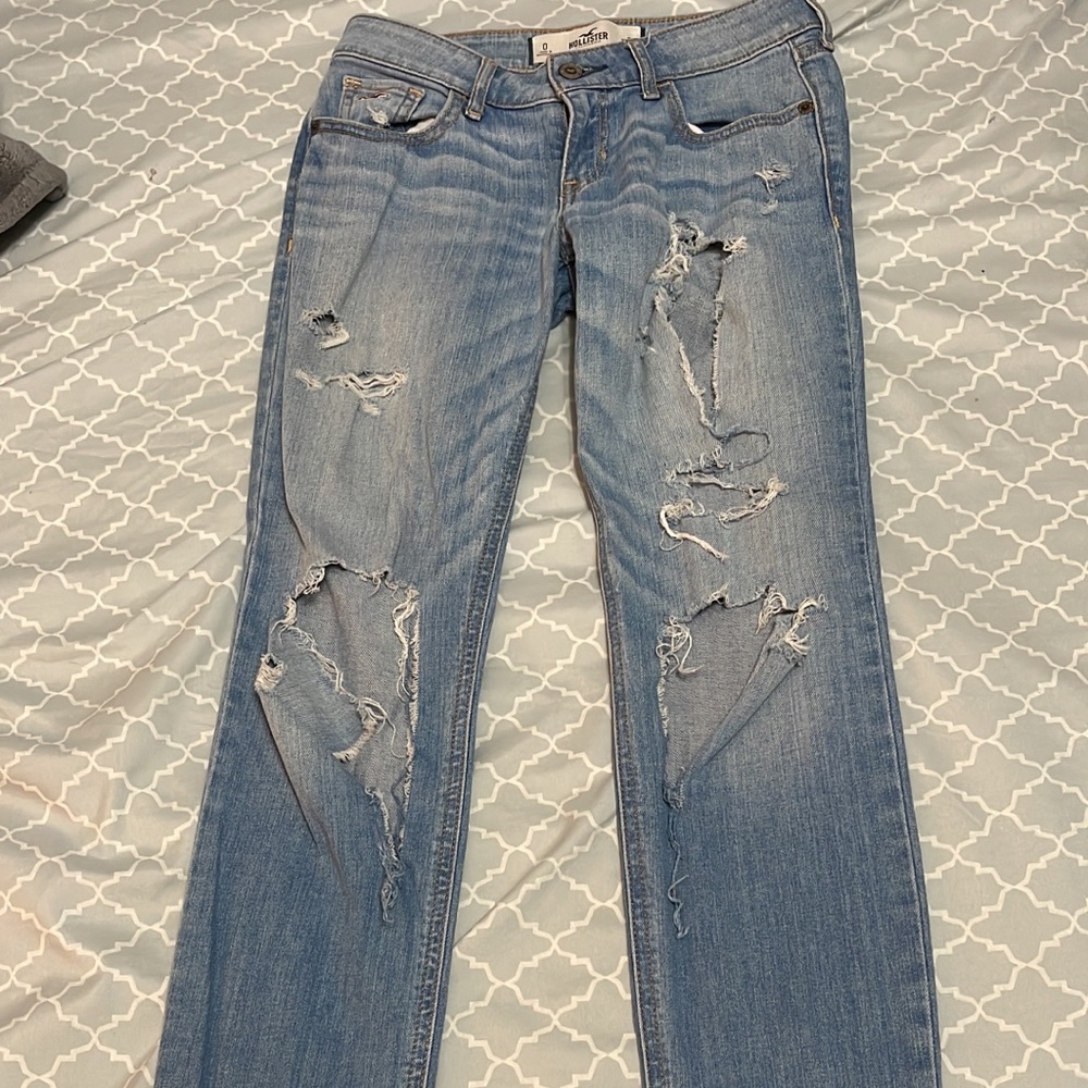 Hollister light washed blue jeans